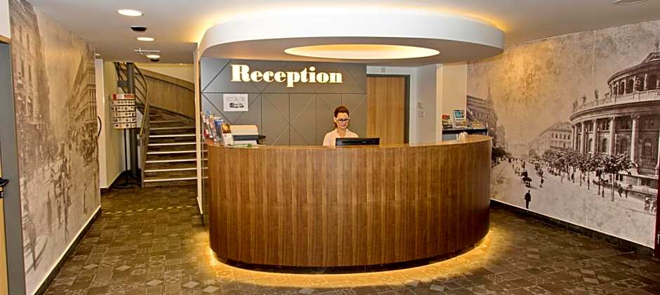 City Hotel Ring