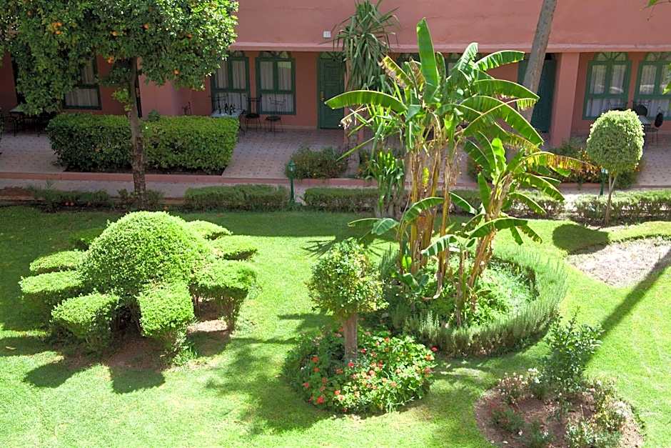 Chems Hotel