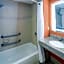 Holiday Inn Express and Suites Atlanta NE - Duluth By IHG