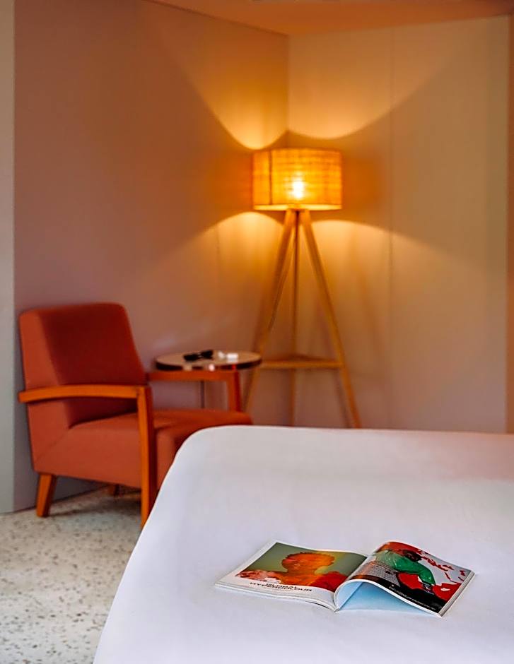 NEXT - by Savoy Signature