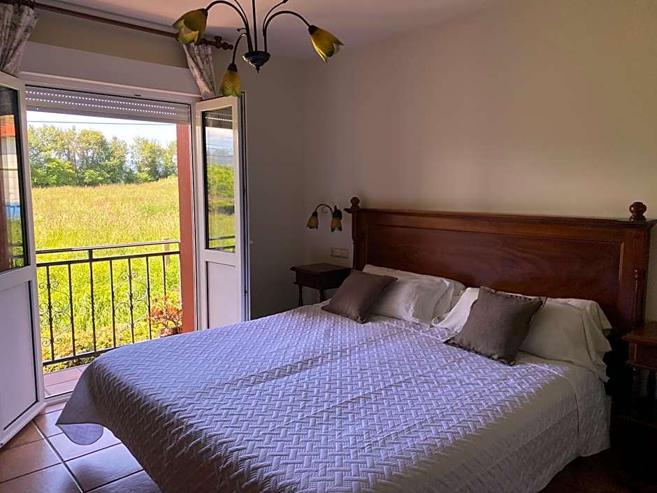 Hotel Rural Alavera