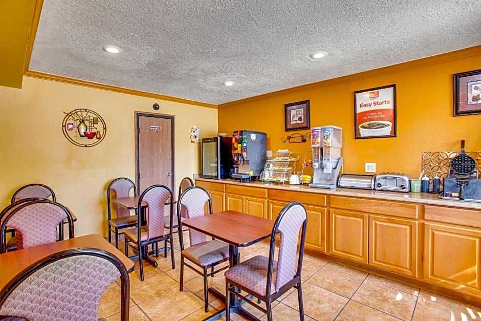 Econo Loge Inn & Suites Albuquerque East I-40 Eubank Exit