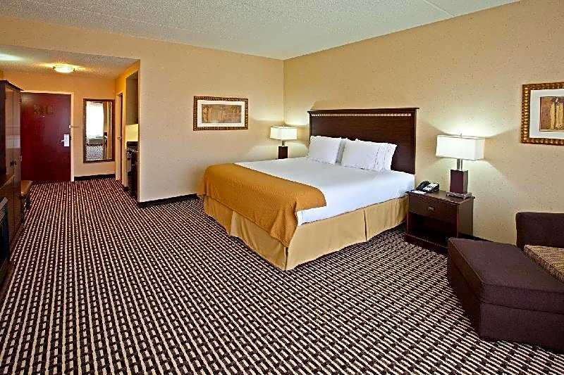 Holiday Inn Express Hotel & Suites Seymour By IHG