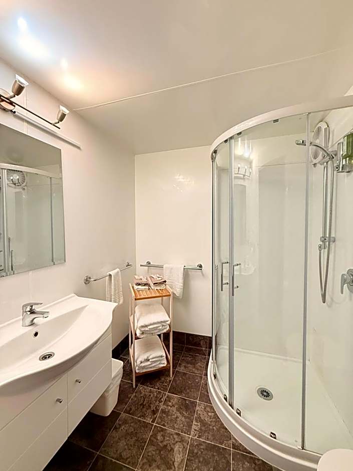 Amity Serviced Apartments