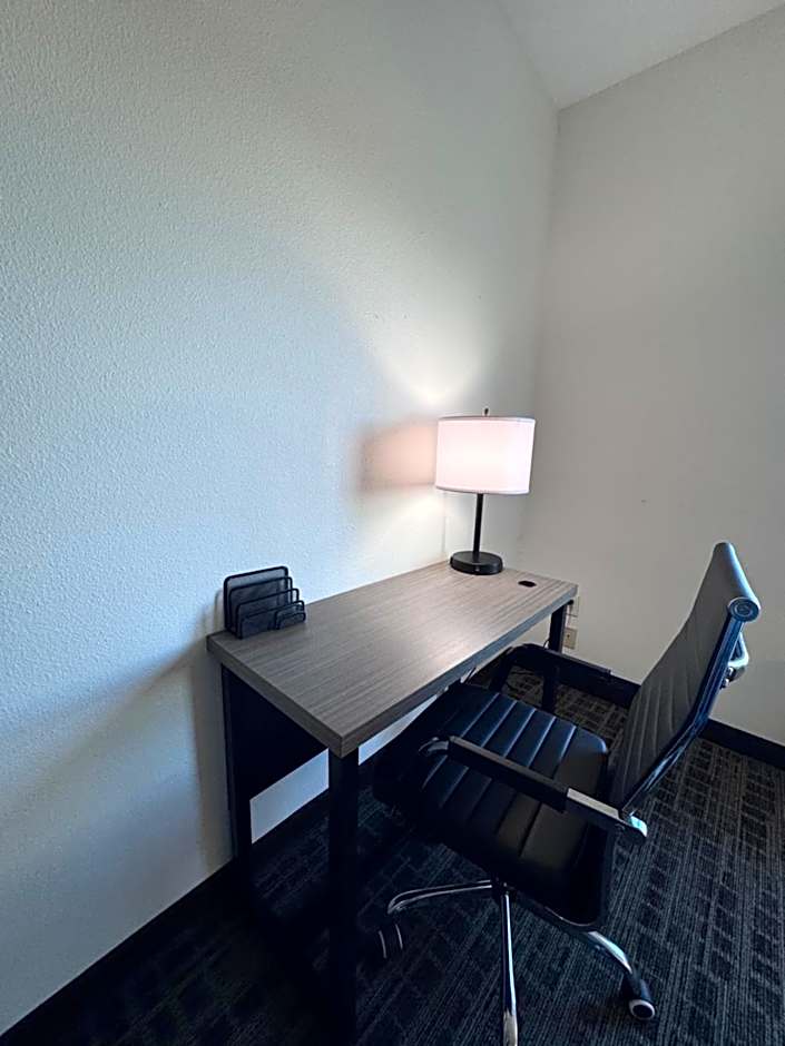Ramada by Wyndham Sparta/At Speedway