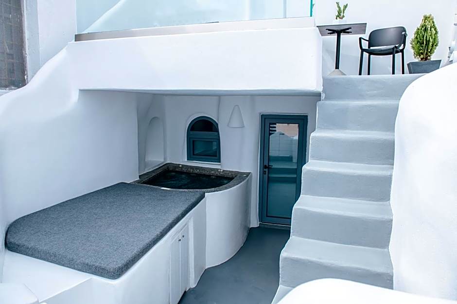 Virginia's Cave Villas