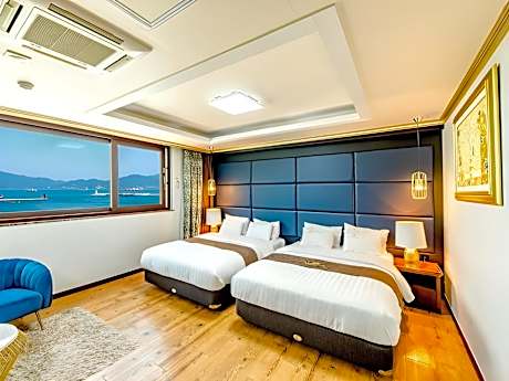 Family Suite (Standard for 4 guests, Additional guests pay on-site)