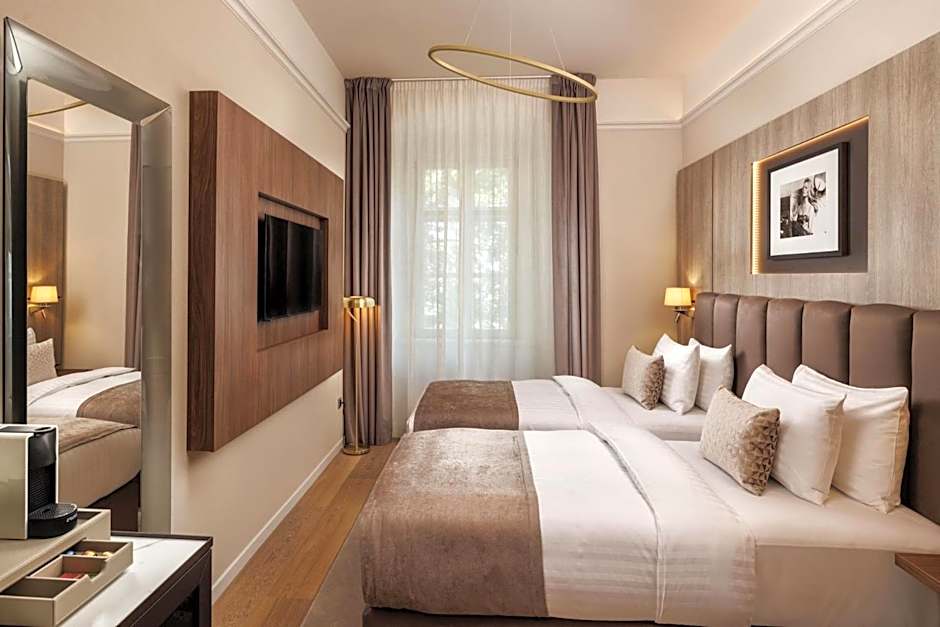 Anna Grand Hotel