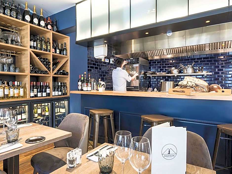 MADISON Saint Jean de Luz - Handwritten Collection