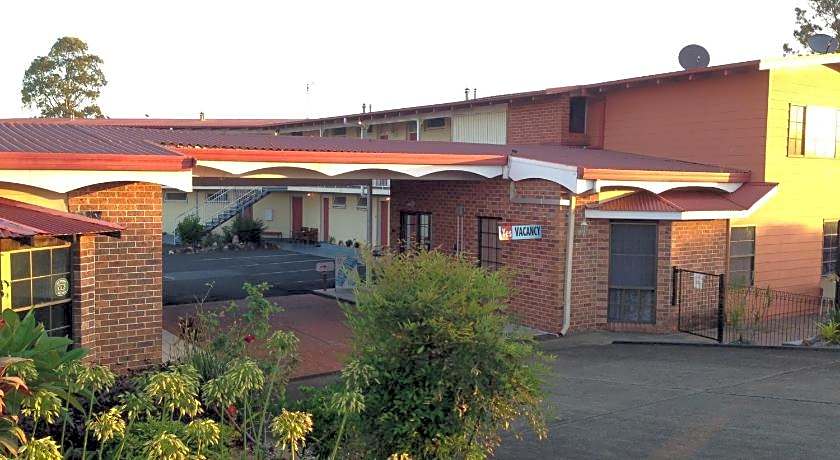 Riverview Motor Inn
