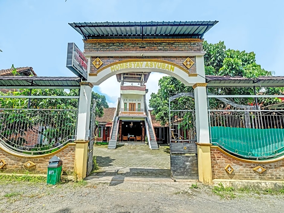 OYO 3355 Homestay Syariah Asyuban