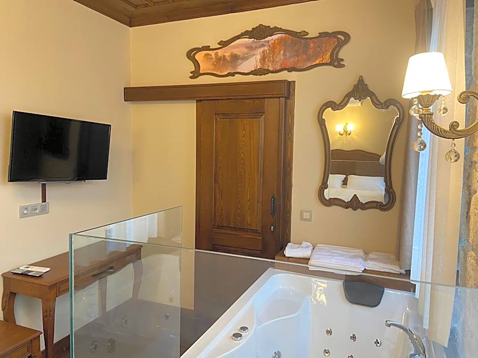 Dionysos 1789 Boutique Hotel