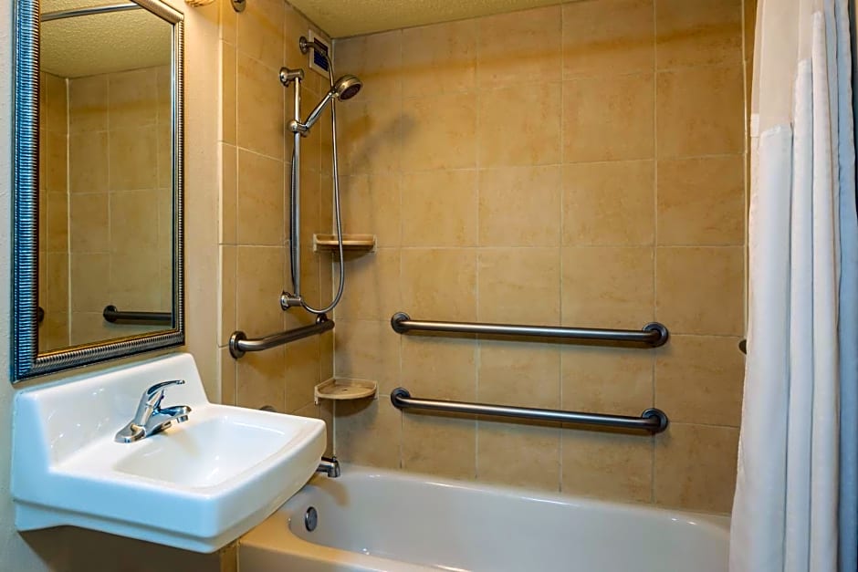 Holiday Inn New Orleans West Bank Tower By IHG