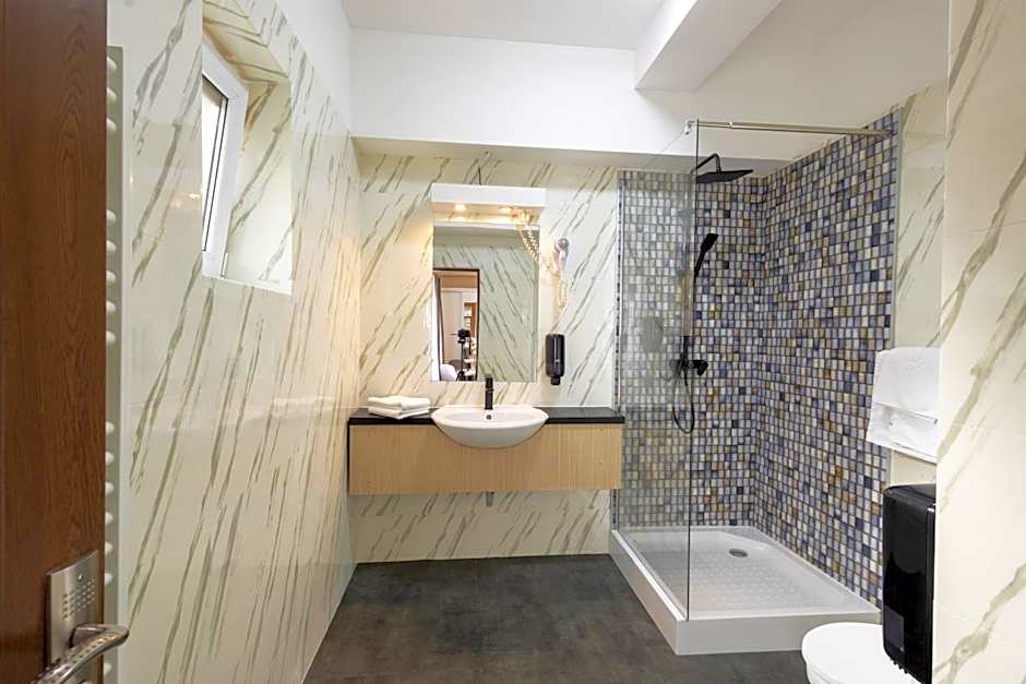 Apart Hotel Bonjour Cluj