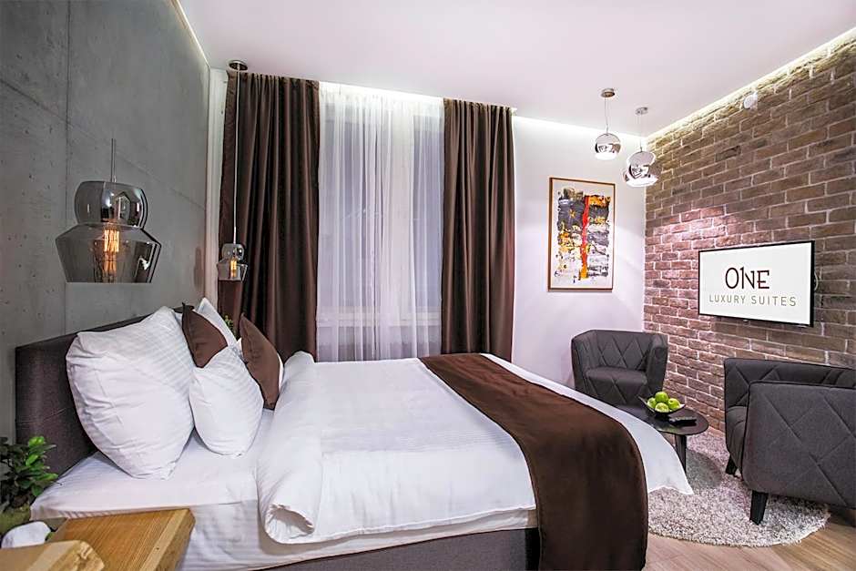 One Luxury Suites