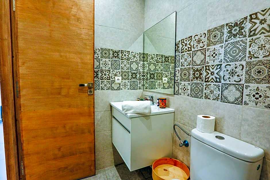 Hanah Apartments