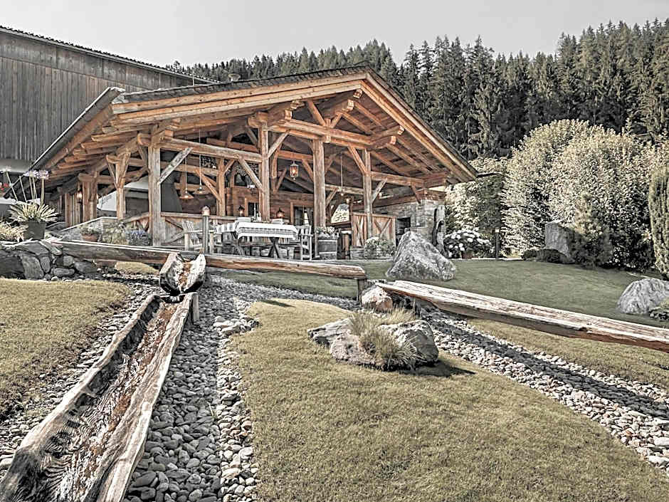 ASTER Boutique Hotel & Chalets