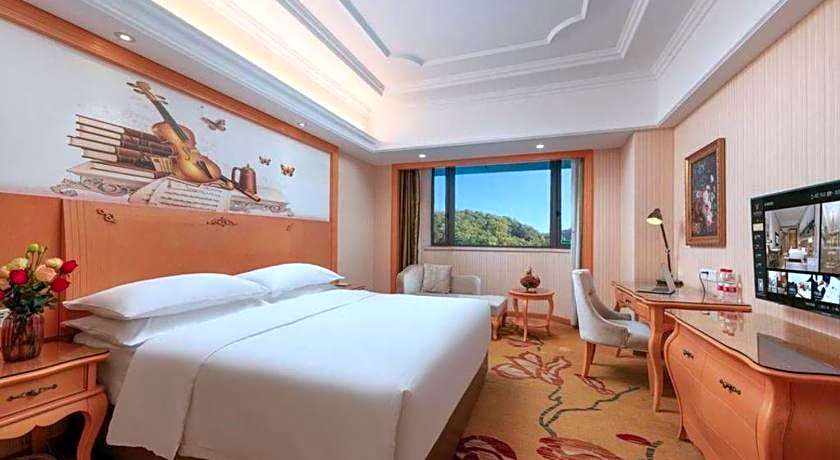Vienna International Hotel Guangzhou Jichang Road Huangshi