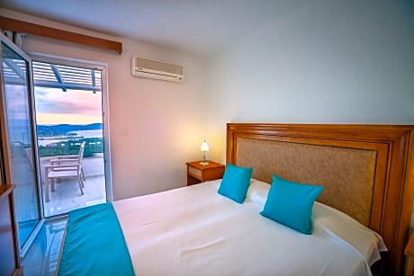 Maisonette Villa Two Bedrooms With Private Pool