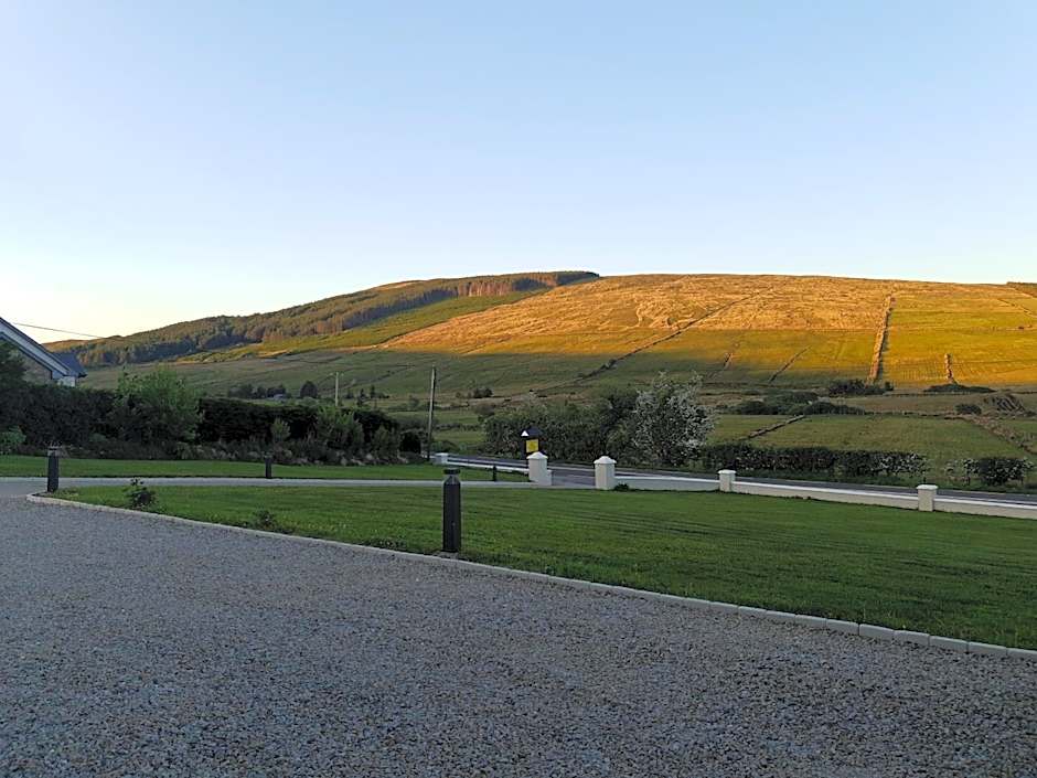 An Charraig Ban on the wild Atlantic way F94WT02