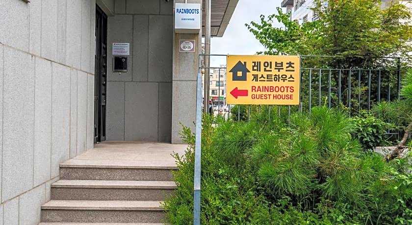 Rainboots guesthouse
