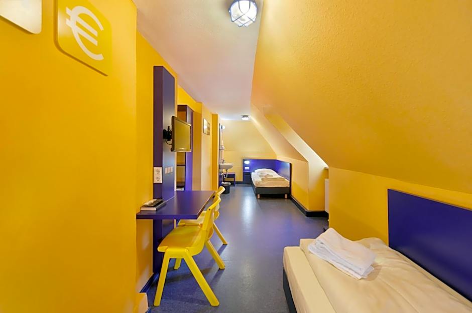Bed'nBudget Expo-Hostel Rooms