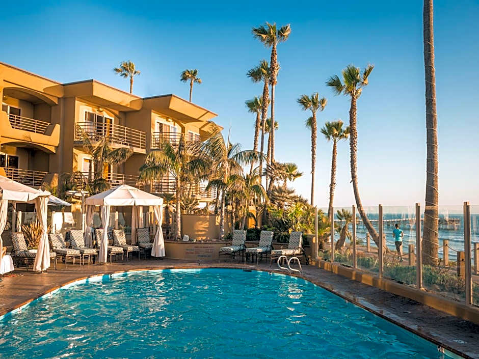 Pacific Terrace Hotel