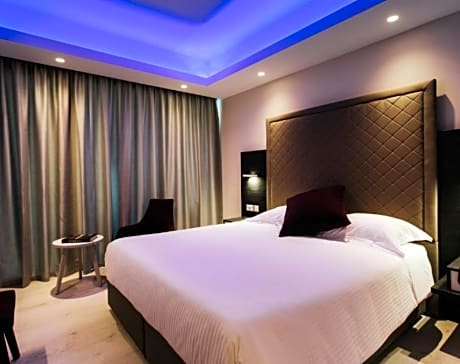 Double or twin standard