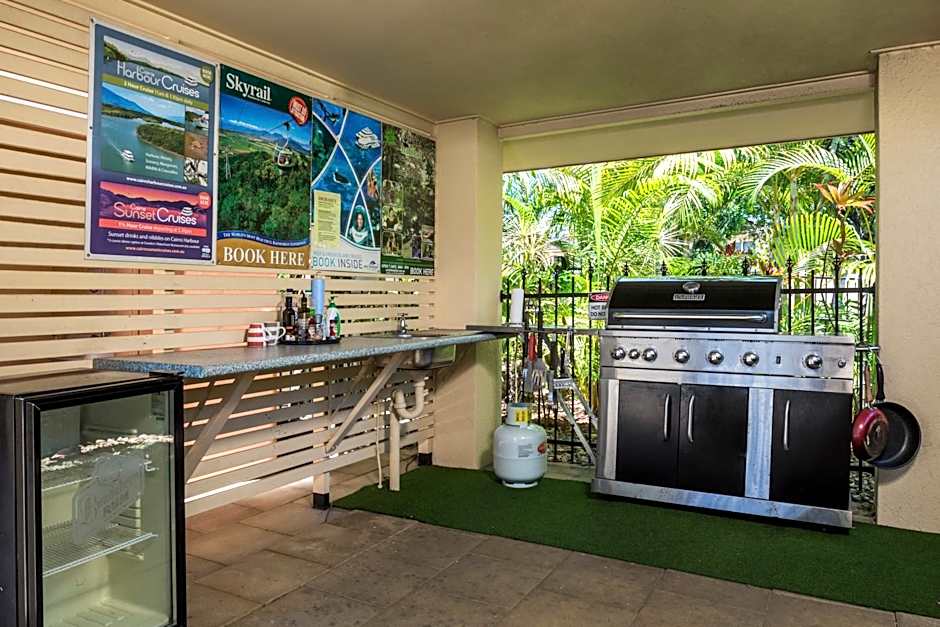 City Plaza Apartments