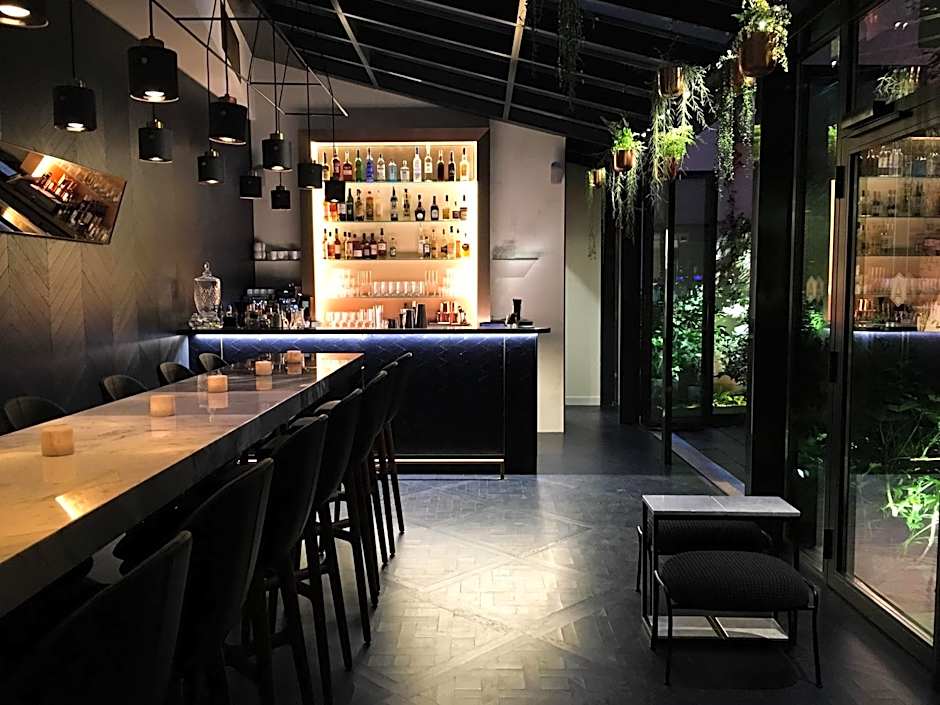 Perpetual Elysee Montaigne