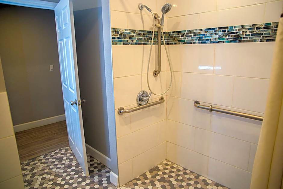 Days Inn by Wyndham Redwood City