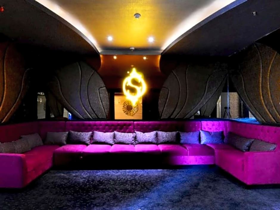 Sutan Raja Hotel And Convention Centre