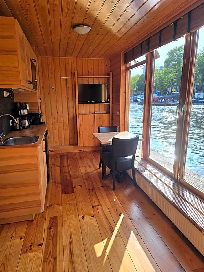 Mar&Mar Houseboat Studio