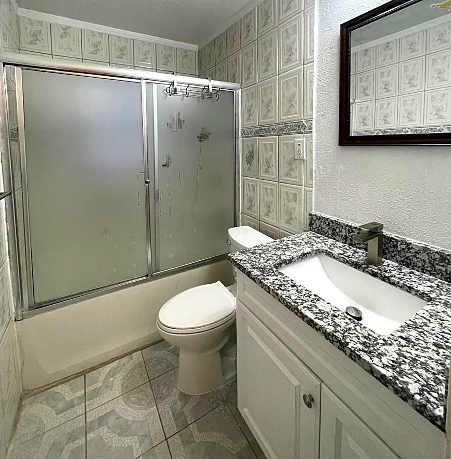 Private room near downtown Dallas
