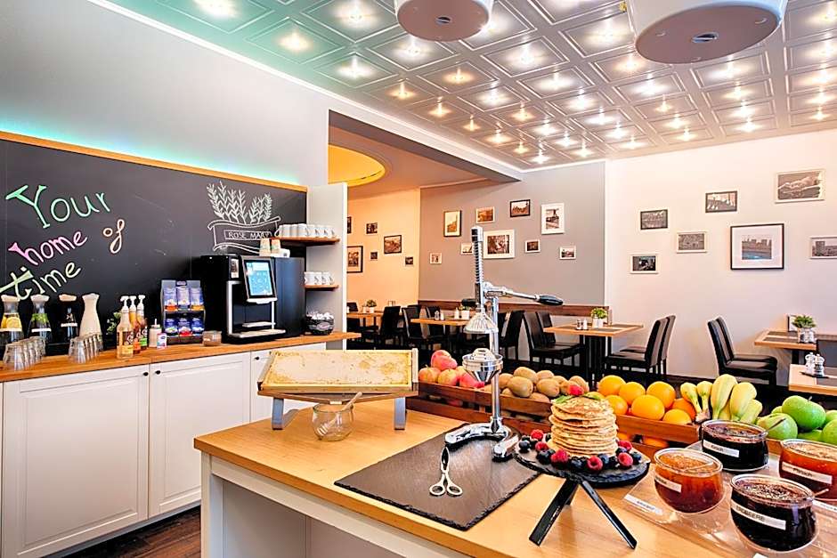 Home Hotel