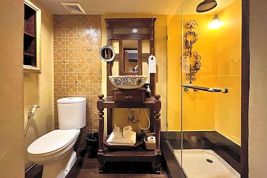 Old Capital Bike Inn - SHA Certified