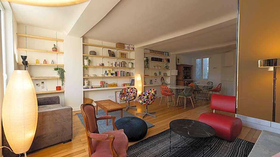 Chambres au coeur du quartier historique - Maison Alternativi