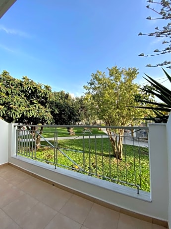 STANDARD STUDIO (TYPE A)