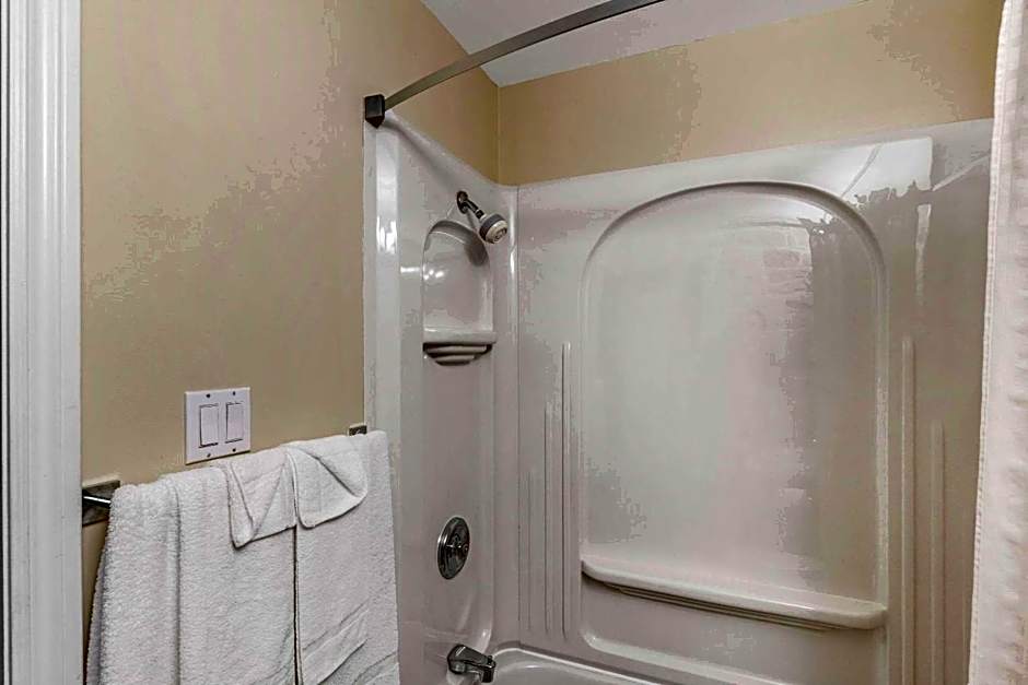 Econo Lodge Brossard