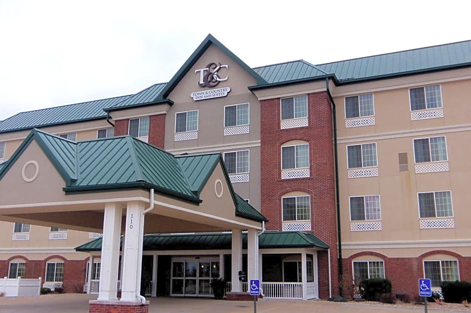 Town & Country Inn And Suites