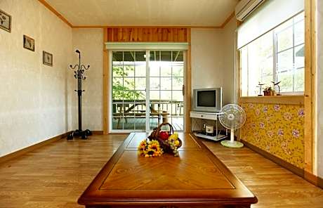 Cheongju Okhwadaestory Pension