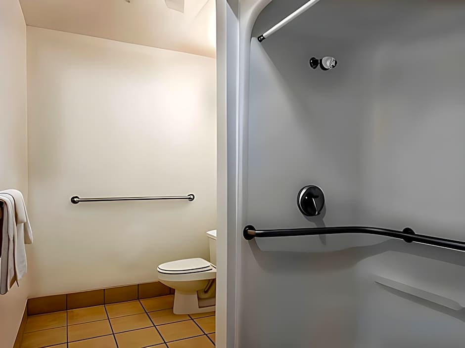 Quality Inn Downtown - near Market Square
