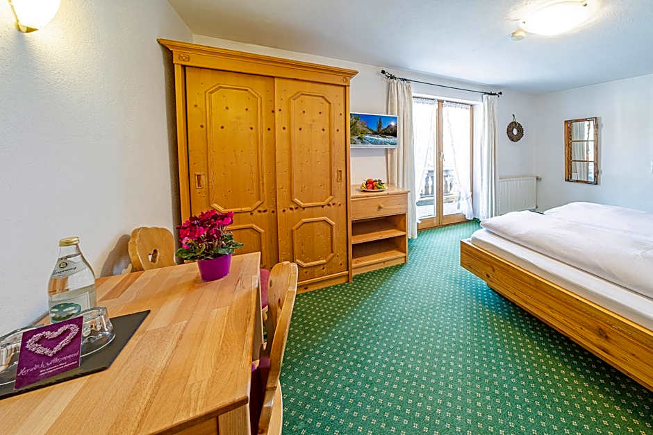 Frühstückspension Gästehaus Zum weissen Rössl