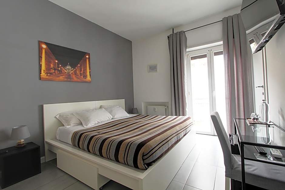 Vatican Central Suites