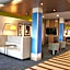 Holiday Inn Express & Suites Clarion By IHG