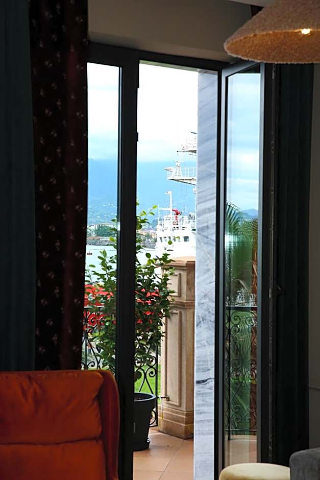 Retro Boutique Hotel