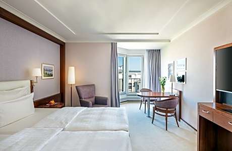 GRAND CLASSIC 2 guests