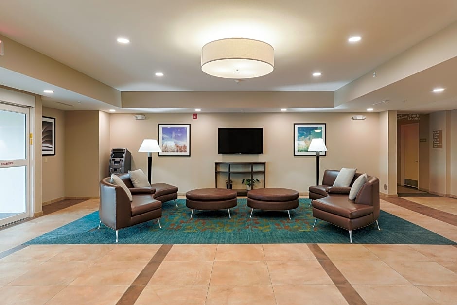 Candlewood Suites Lenexa - Overland Park Area By IHG