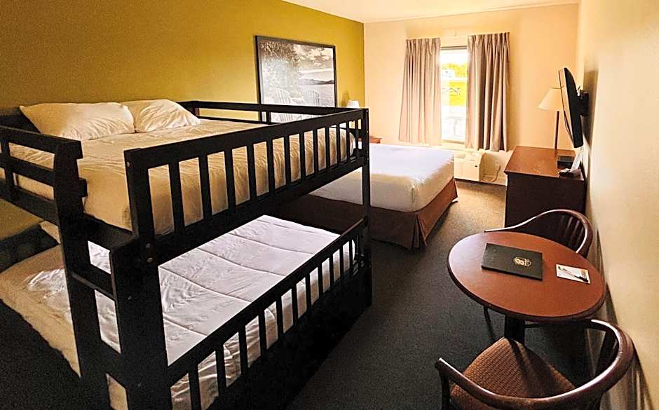 Super 8 by Wyndham Amherst NS