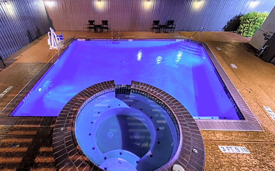 Holiday Inn Express Hotel and Suites Bastrop By IHG